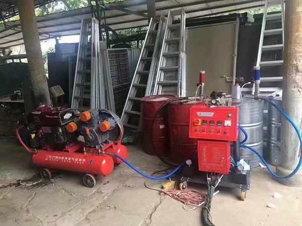 保溫施工聚氨酯發(fā)泡噴涂機(jī)